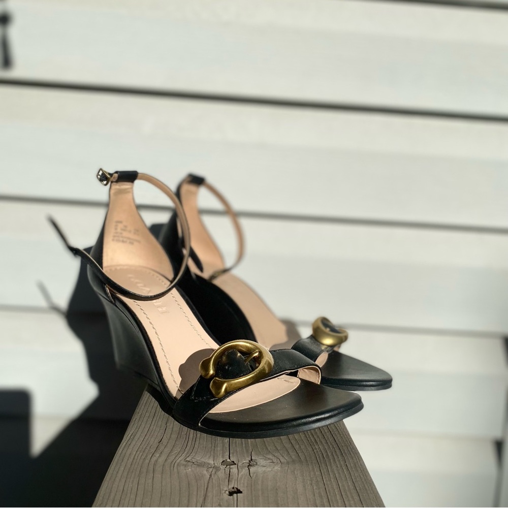 Coach Odetta Black leather Wedges sandals with bronze C Buckles NWOT
